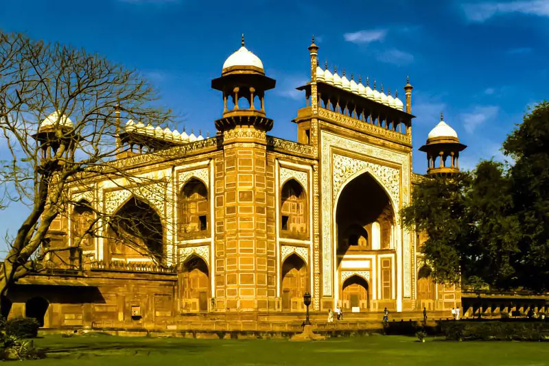 Agra Travel Guide: What to See, Eat, Celebrate & Explore Nearby